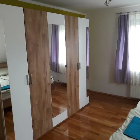Stuller Guest house *